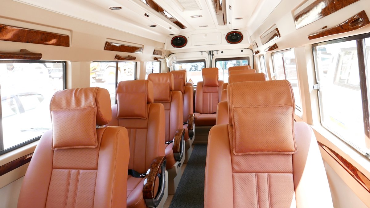 9 Seater Tempo Traveller on Rent in Ghaziabad