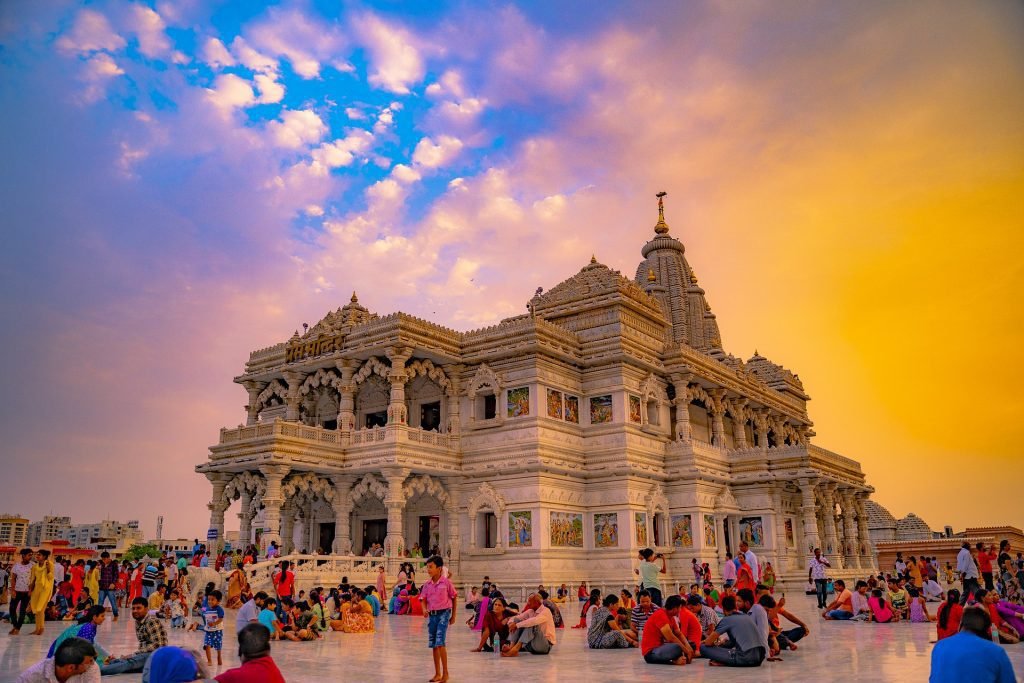Ghaziabad to Mathura Vrindavan Tempo Traveller